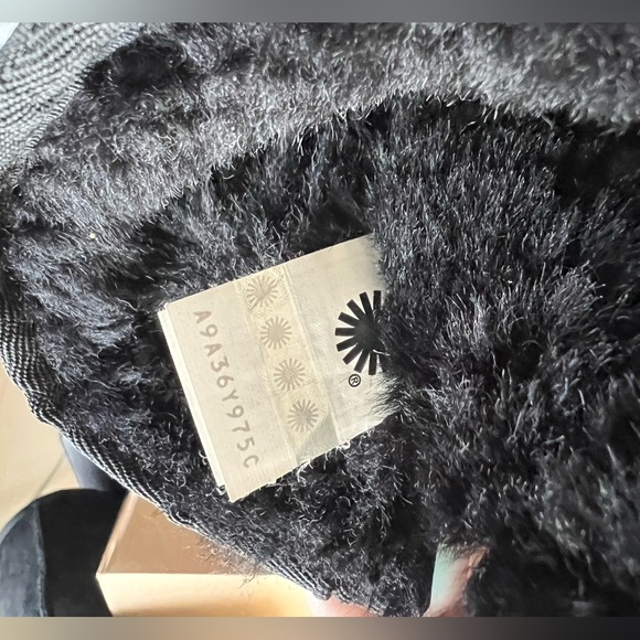 SOLD!!!Ugg Boots - Picture 7 of 12